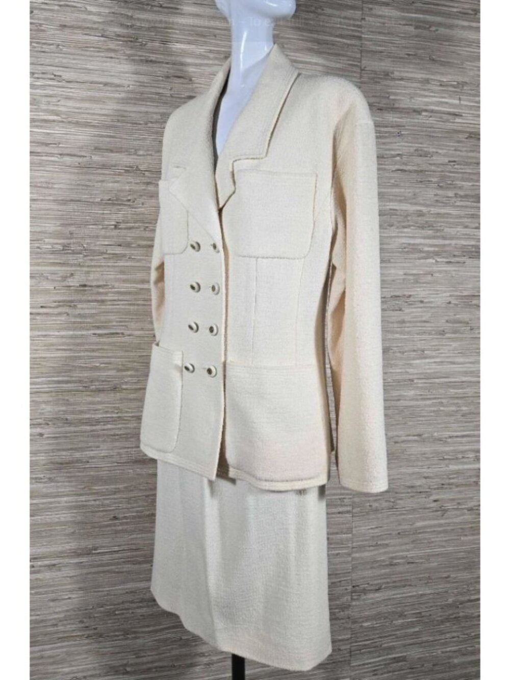 Chanel Boutique 1994 Cream Wool Silk Suit Set 38 Double Breasted Jacket Skirt